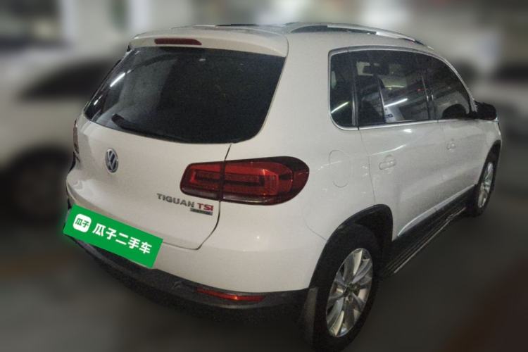 Used Volkswagen Tiguan 2015 2.0 TSI Automatic All-Wheel Drive Luxury Edition Rear Right 45 Deg