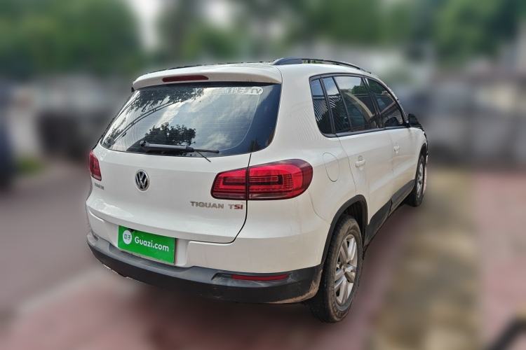 Used Volkswagen Tiguan 2015 1.8TSI Automatic Two-Wheel Drive Trend Edition Rear Right 45 Deg