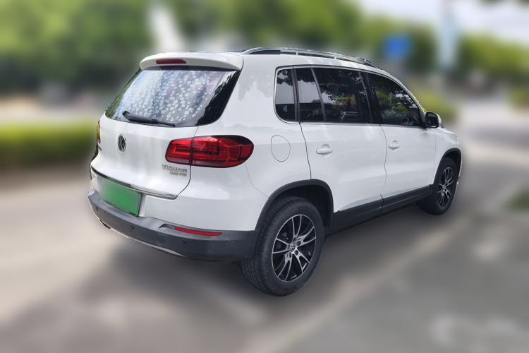 Used Volkswagen Tiguan 2015 1.8TSI Automatic Two-Wheel Drive Luxury Model Rear Right 45 Deg