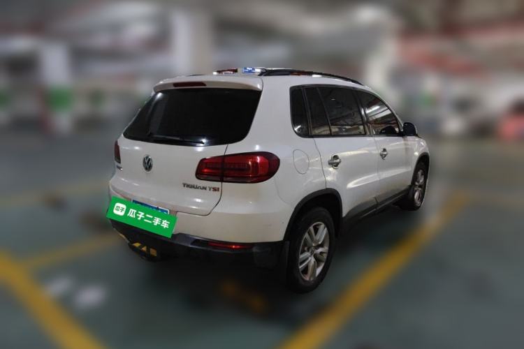 Used Volkswagen Tiguan 2015 1.8TSI Manual Two-Wheel Drive Fashion Edition Rear Right 45 Deg