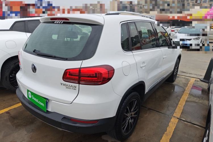 Used Volkswagen Tiguan 2015 1.8TSI Automatic Two-Wheel Drive Luxury Model Rear Right 45 Deg