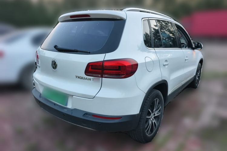 Used Volkswagen Tiguan 2015 1.8TSI Automatic Two-Wheel Drive Luxury Model Rear Right 45 Deg