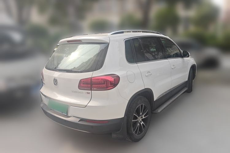 Used Volkswagen Tiguan 2015 1.8TSI Automatic Two-Wheel Drive Luxury Model Rear Right 45 Deg