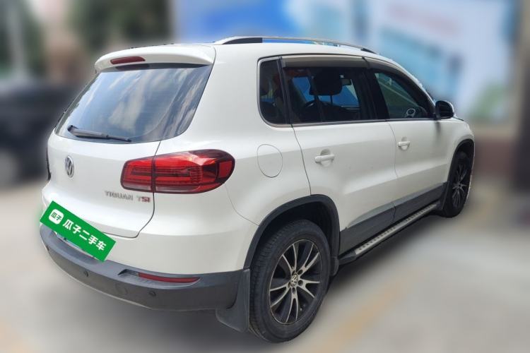 Used Volkswagen Tiguan 2015 1.8TSI Automatic Two-Wheel Drive Luxury Model Rear Right 45 Deg