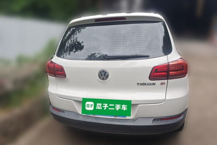 Used Volkswagen Tiguan 2015 1.8TSI Automatic Two-Wheel Drive Luxury Model Rear Right 45 Deg