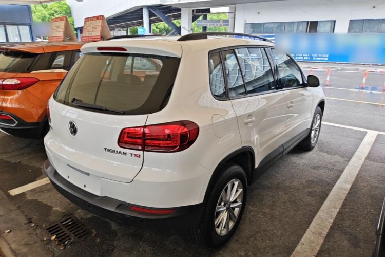 Used Volkswagen Tiguan 2015 1.8TSI Automatic Two-Wheel Drive Comfort Edition Rear Right 45 Deg