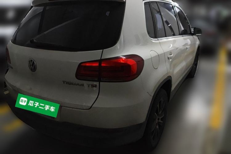 Used Volkswagen Tiguan 2015 1.8TSI Automatic Two-Wheel Drive Luxury Model Rear Right 45 Deg