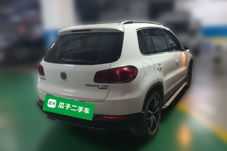 Used Volkswagen Tiguan 2015 2.0 TSI Automatic All-Wheel Drive Flagship Edition Rear Right 45 Deg