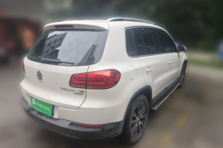 Used Volkswagen Tiguan 2015 1.8TSI Automatic All-Wheel-Drive Luxury Model Rear Right 45 Deg