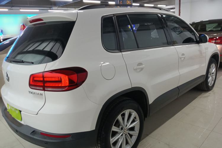 Used Volkswagen Tiguan 2015 1.8TSI Automatic Two-Wheel Drive Comfort Edition Rear Right 45 Deg