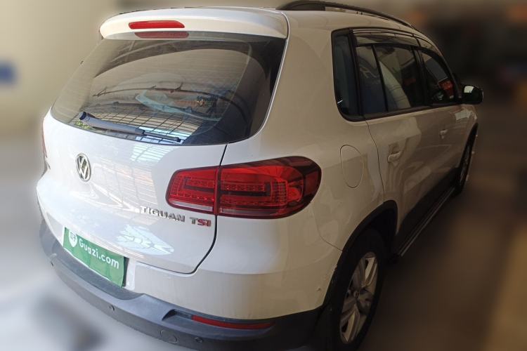 Used Volkswagen Tiguan 2015 1.8TSI Automatic Two-Wheel Drive Trend Edition Rear Right 45 Deg