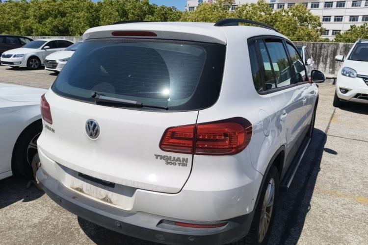 Used Volkswagen Tiguan 2015 1.8TSI Automatic Two-Wheel Drive Comfort Edition Rear Right 45 Deg