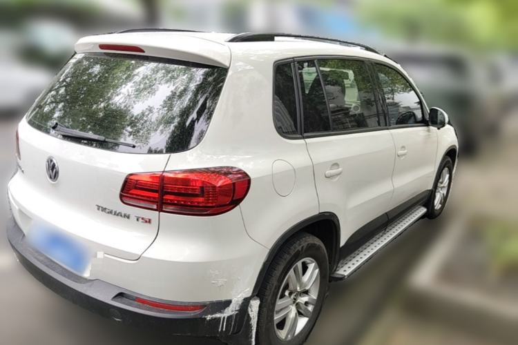 Used Volkswagen Tiguan 2015 1.8TSI Automatic Two-Wheel Drive Trend Edition Rear Right 45 Deg