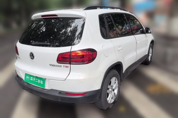 Used Volkswagen Tiguan 2015 1.8TSI Automatic Two-Wheel Drive Trend Edition Rear Right 45 Deg