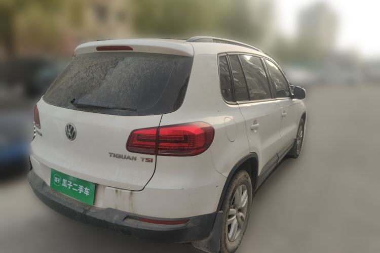 Used Volkswagen Tiguan 2015 1.8TSI Automatic Two-Wheel Drive Trend Edition Rear Right 45 Deg