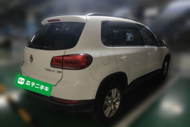 Used Volkswagen Tiguan 2015 1.8TSI Automatic Two-Wheel Drive Trend Edition Rear Right 45 Deg