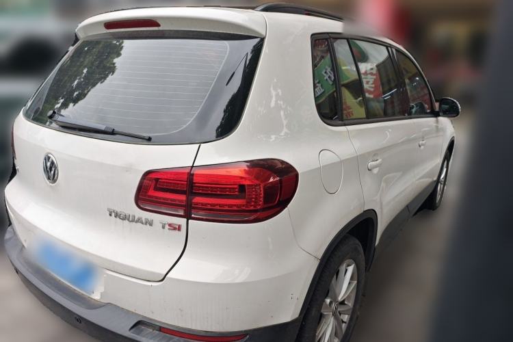 Used Volkswagen Tiguan 2015 1.8TSI Automatic Two-Wheel Drive Comfort Edition Rear Right 45 Deg