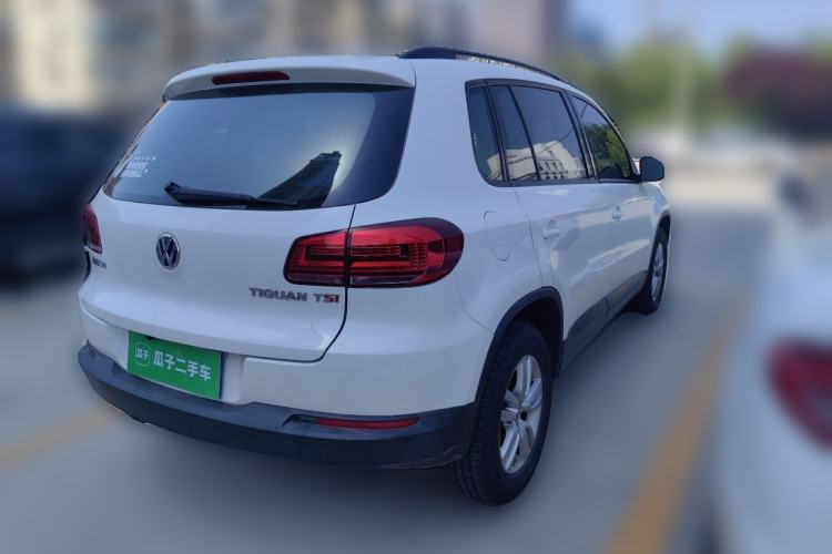 Used Volkswagen Tiguan 2015 1.8TSI Automatic Two-Wheel Drive Trend Edition Rear Right 45 Deg