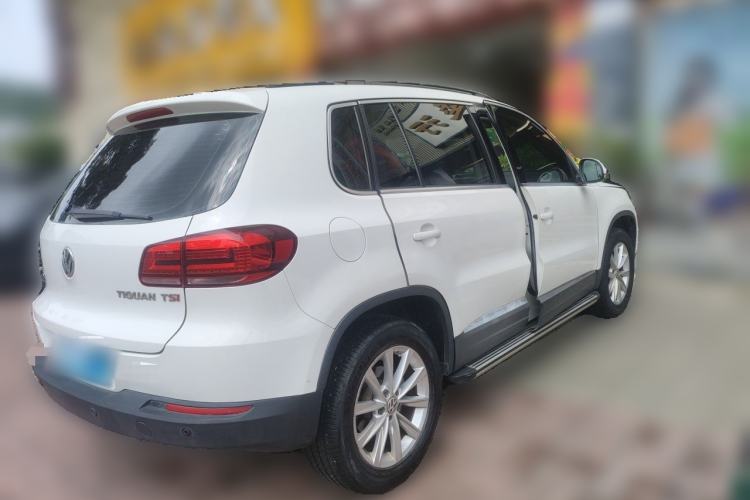 Used Volkswagen Tiguan 2015 1.8TSI Automatic Two-Wheel Drive Comfort Edition Rear Right 45 Deg