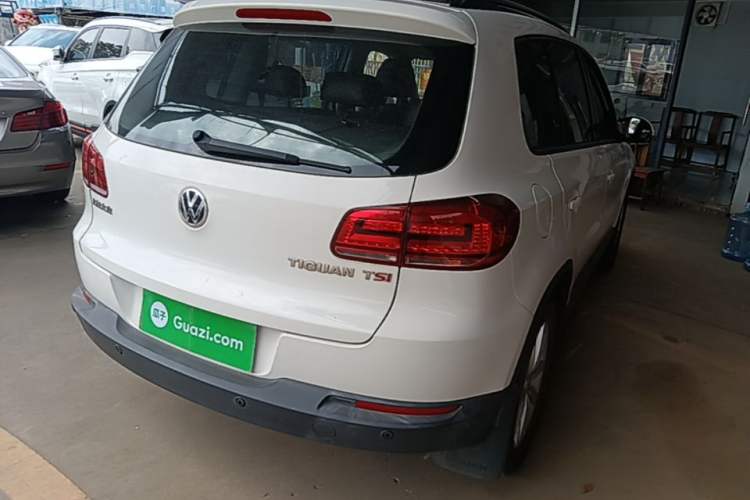 Used Volkswagen Tiguan 2015 1.8TSI Automatic Two-Wheel Drive Comfort Edition Rear Right 45 Deg