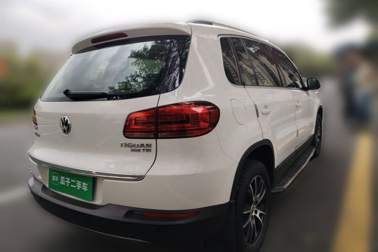 Used Volkswagen Tiguan 2015 1.8TSI Automatic Two-Wheel Drive Luxury Model Rear Right 45 Deg