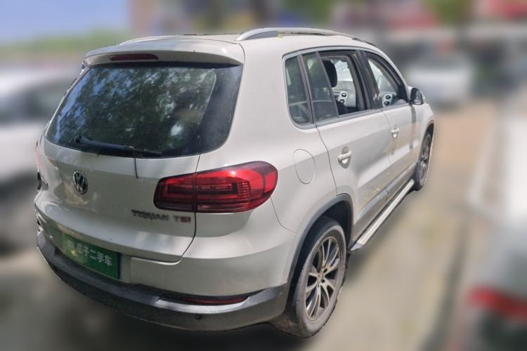 Used Volkswagen Tiguan 2015 1.8TSI Automatic Two-Wheel Drive Luxury Model Rear Right 45 Deg