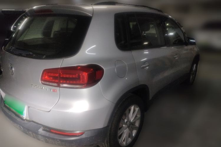 Used Volkswagen Tiguan 2015 1.8TSI Automatic Two-Wheel Drive Comfort Edition Rear Right 45 Deg