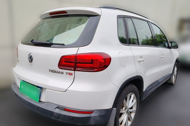 Used Volkswagen Tiguan 2015 1.8TSI Automatic Two-Wheel Drive Comfort Edition Rear Right 45 Deg