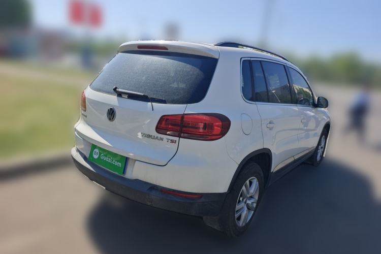 Used Volkswagen Tiguan 2015 1.8TSI Automatic Two-Wheel Drive Trend Edition Rear Right 45 Deg