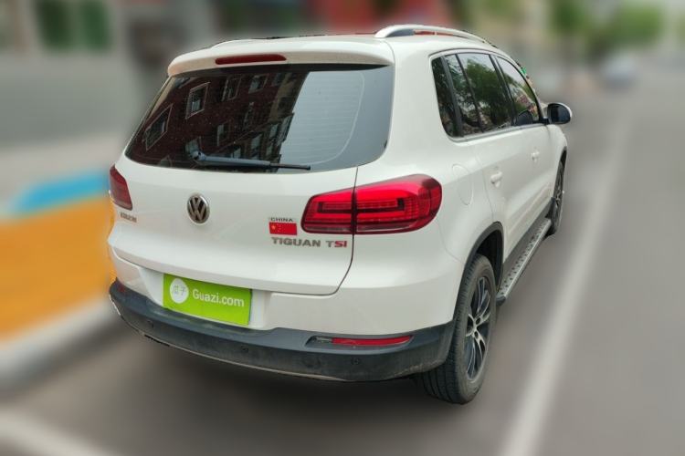 Used Volkswagen Tiguan 2015 1.8TSI Automatic Two-Wheel Drive Luxury Model Rear Right 45 Deg