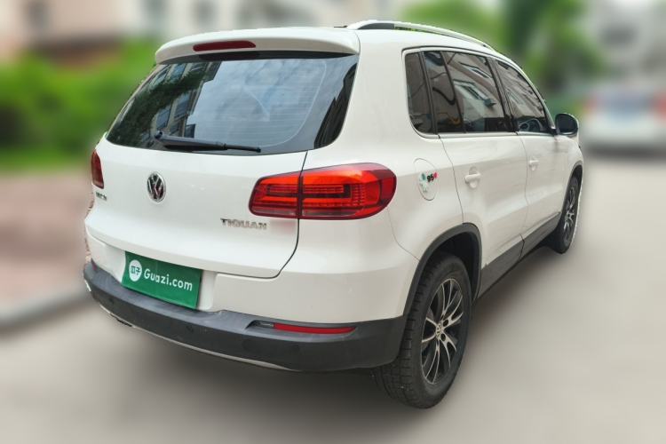 Used Volkswagen Tiguan 2015 1.8TSI Automatic Two-Wheel Drive Luxury Model Rear Right 45 Deg