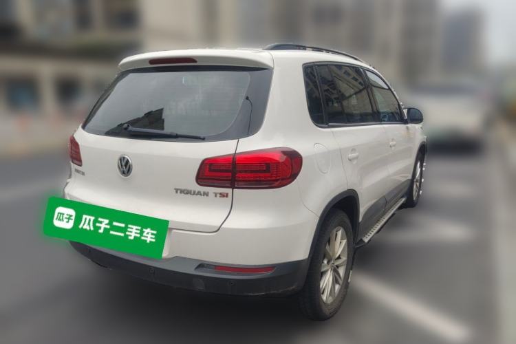 Used Volkswagen Tiguan 2015 1.8TSI Automatic Two-Wheel Drive Comfort Edition Rear Right 45 Deg