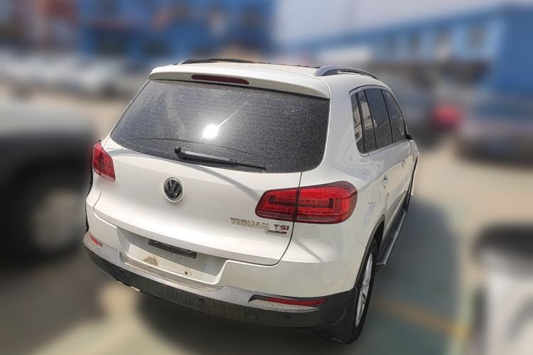 Used Volkswagen Tiguan 2015 1.8TSI Automatic All-Wheel Drive Style Vision Edition Rear Right 45 Deg