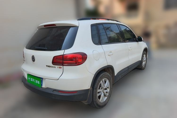 Used Volkswagen Tiguan 2015 1.8TSI Automatic Two-Wheel Drive Trend Edition Rear Right 45 Deg