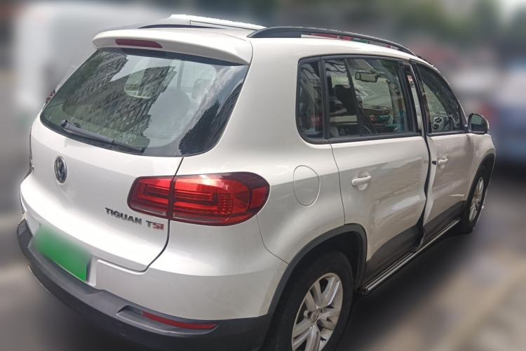 Used Volkswagen Tiguan 2015 1.8TSI Automatic Two-Wheel Drive Trend Edition Rear Right 45 Deg