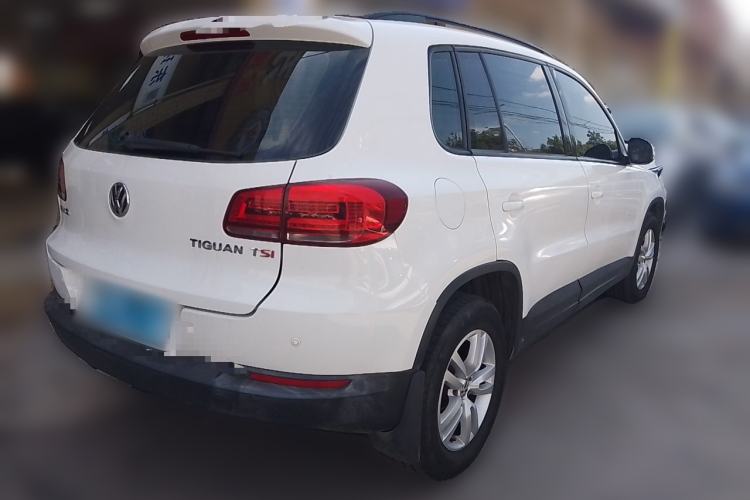 Used Volkswagen Tiguan 2015 1.8TSI Automatic Two-Wheel Drive Trend Edition Rear Right 45 Deg
