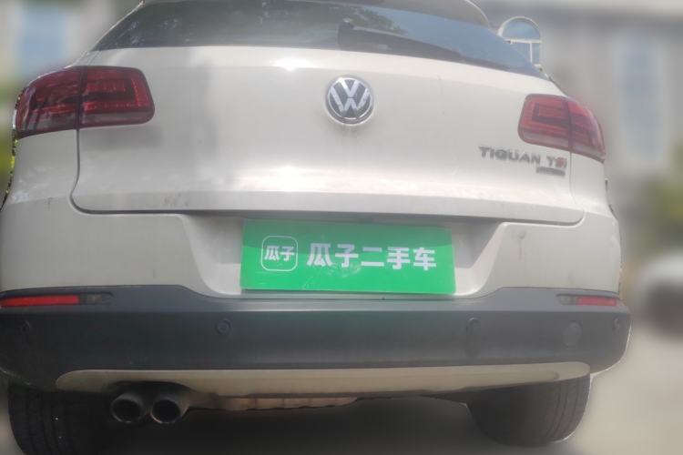 Used Volkswagen Tiguan 2015 1.8TSI Automatic All-Wheel-Drive Luxury Model Rear