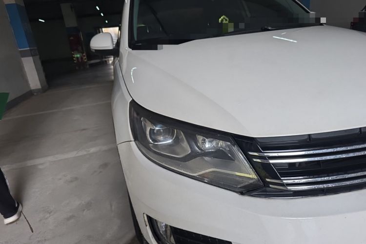 Used Volkswagen Tiguan 2015 1.8TSI Automatic Two-Wheel Drive Trend Edition Right Front Headlight
