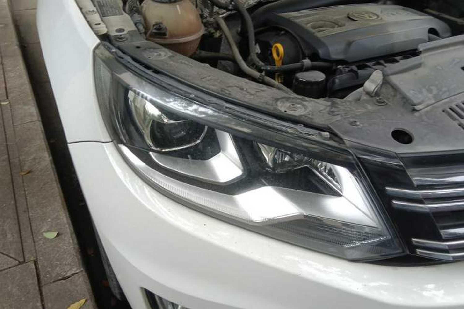 Used Volkswagen Tiguan 2015 1.8TSI Automatic Two-Wheel Drive Comfort Edition Right Front Headlight