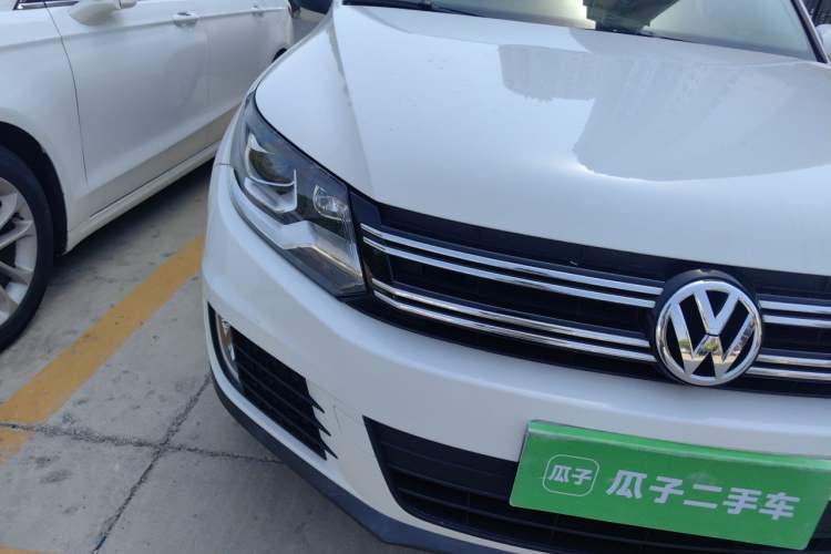 Used Volkswagen Tiguan 2015 1.8TSI Automatic Two-Wheel Drive Trend Edition Right Front Headlight
