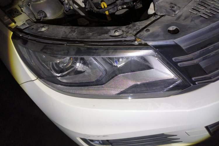 Used Volkswagen Tiguan 2015 1.8TSI Automatic Two-Wheel Drive Luxury Model Right Front Headlight
