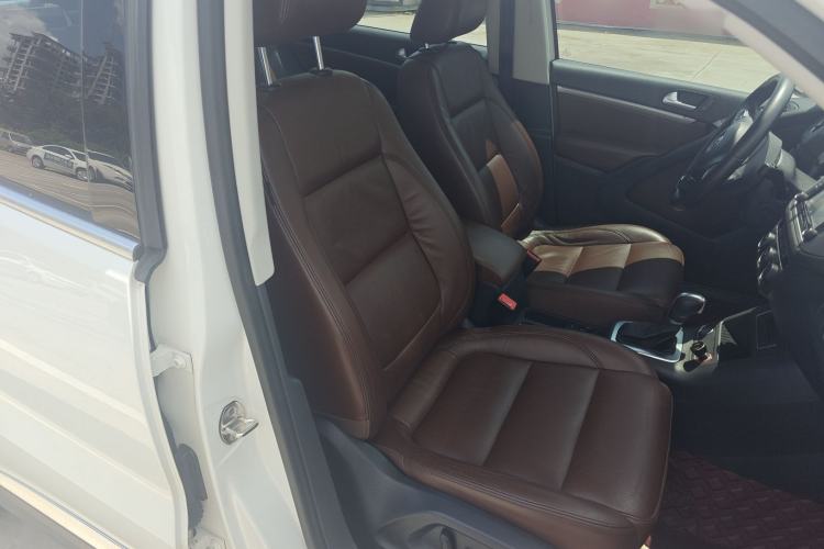 Used Volkswagen Tiguan 2015 1.8TSI Automatic Two-Wheel Drive Luxury Model Right Front Seat