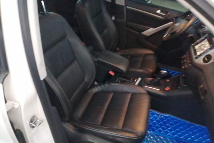 Used Volkswagen Tiguan 2015 1.8TSI Automatic Two-Wheel Drive Luxury Model Right Front Seat
