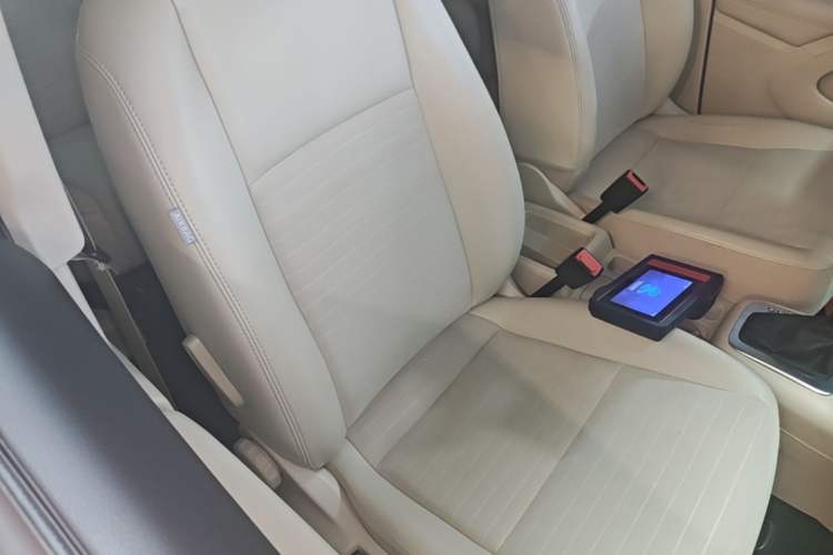 Used Volkswagen Tiguan 2015 1.8TSI Automatic Two-Wheel Drive Trend Edition Right Front Seat