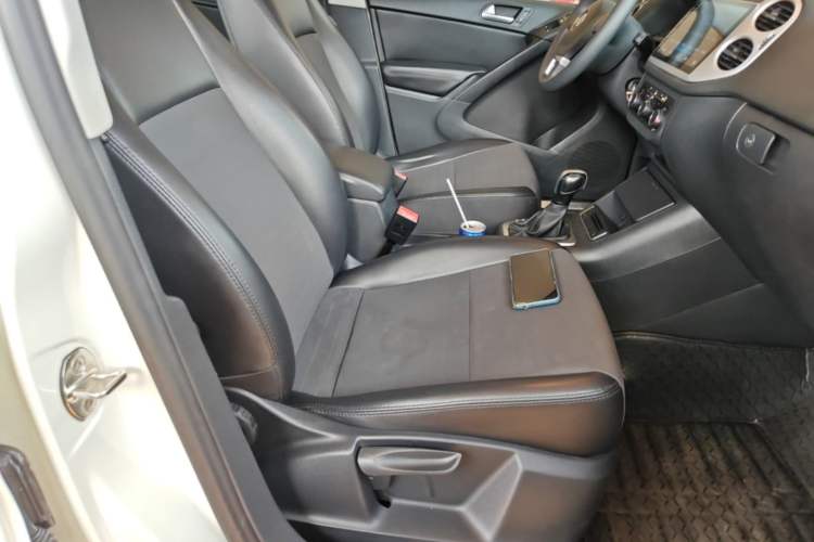 Used Volkswagen Tiguan 2015 1.8TSI Automatic Two-Wheel Drive Trend Edition Right Front Seat