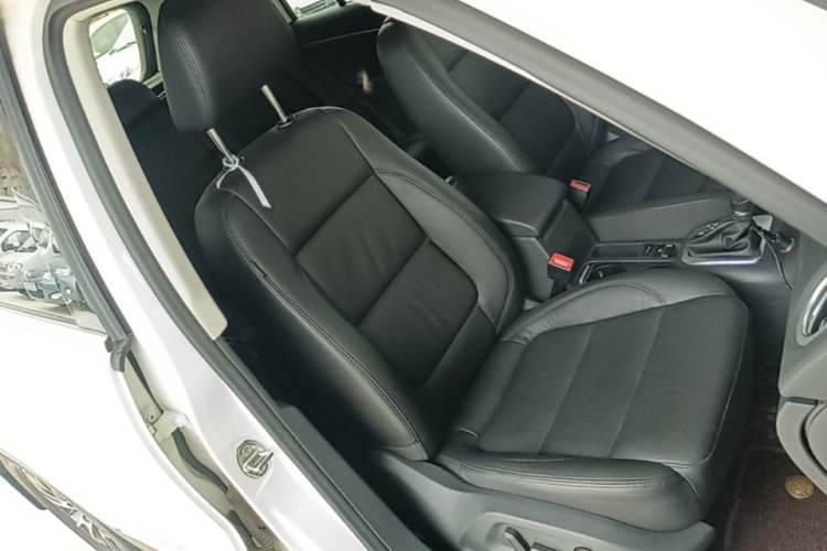 Used Volkswagen Tiguan 2015 1.8TSI Automatic Two-Wheel Drive Luxury Model Right Front Seat