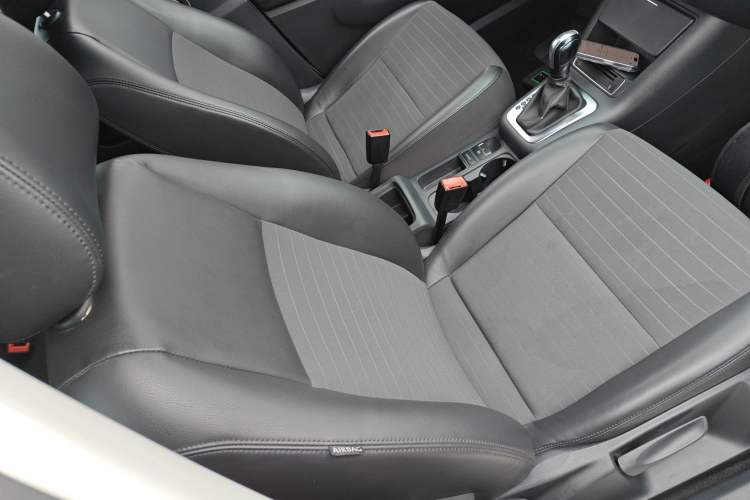 Used Volkswagen Tiguan 2015 1.8TSI Automatic Two-Wheel Drive Trend Edition Right Front Seat