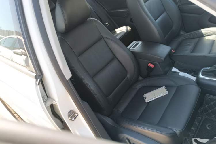 Used Volkswagen Tiguan 2015 1.8TSI Automatic Two-Wheel Drive Comfort Edition Right Front Seat