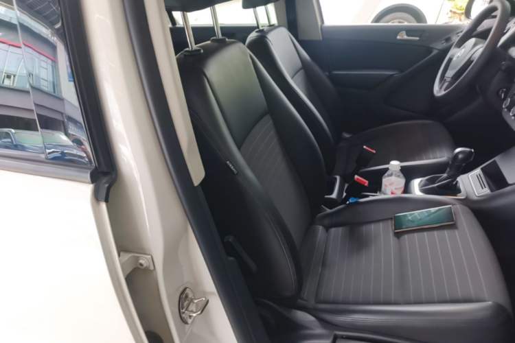 Used Volkswagen Tiguan 2015 1.8TSI Automatic Two-Wheel Drive Trend Edition Right Front Seat