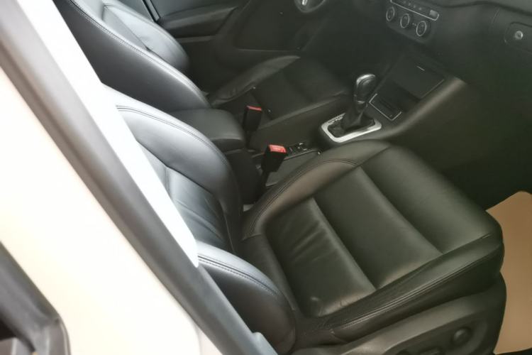 Used Volkswagen Tiguan 2015 1.8TSI Automatic Two-Wheel Drive Comfort Edition Right Front Seat